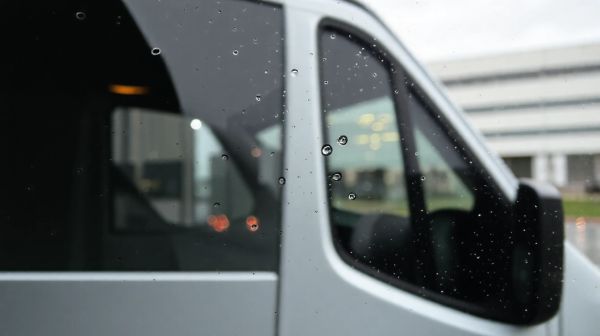 Top conseils pour louer un camion à Nîmes avec Clovis